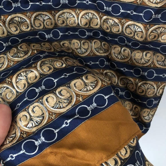 Vintage Satin Effect Printed Scarf - Picture 4 of 4